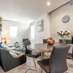 Apartment Sweet *